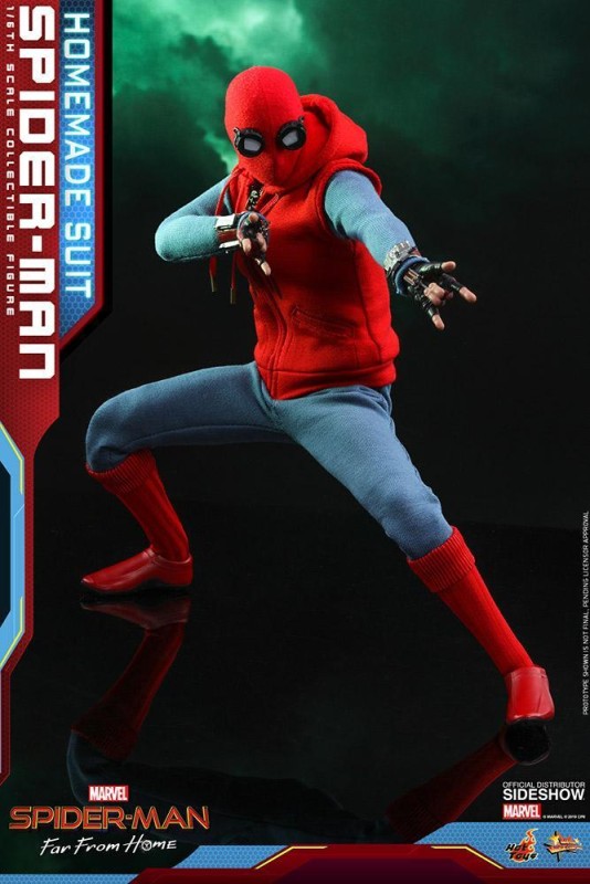 Hot Toys Spider-Man (Homemade Suit Version) Sixth Scale Figure