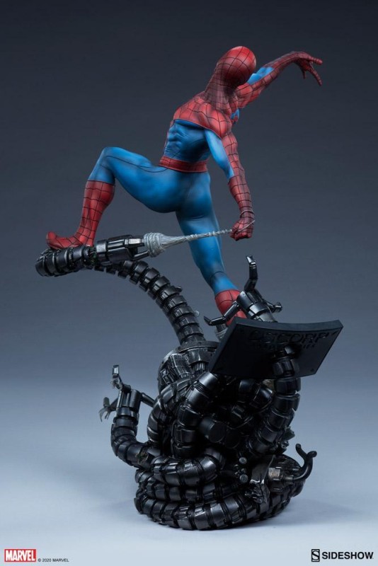 Spider-Man Premium Format Figure