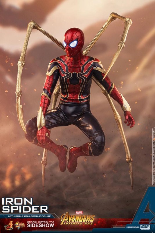 Spiderman Infinity War Iron Spider Sixth Scale Figure