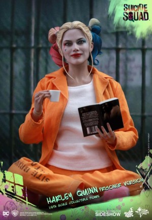 Hot Toys - SS Harley Quinn Prisoner Version Sixth Scale Figure