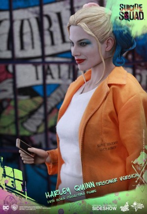 SS Harley Quinn Prisoner Version Sixth Scale Figure - Thumbnail