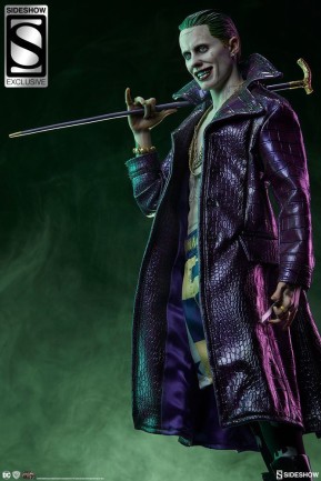 SS The Joker Premium Format Figure - Thumbnail