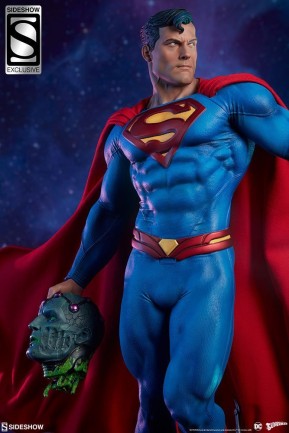 Sideshow Collectibles - Superman Exclusive Premium Format™ Figure