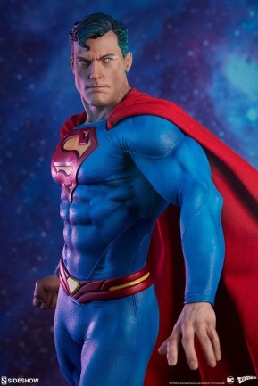 Superman Premium Format™ Figure - Thumbnail