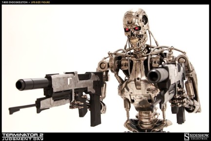 Sideshow Collectibles - T-800 Endoskeleton Life-Size Figure Version 2.0