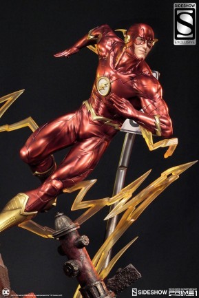 The Flash Statue - Thumbnail