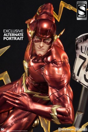 The Flash Statue - Thumbnail