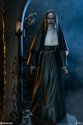 Sideshow Collectibles - The Nun Statue