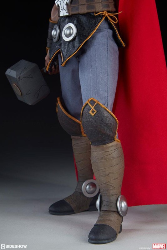 Sideshow Collectibles Thor Sixth Scale Figure