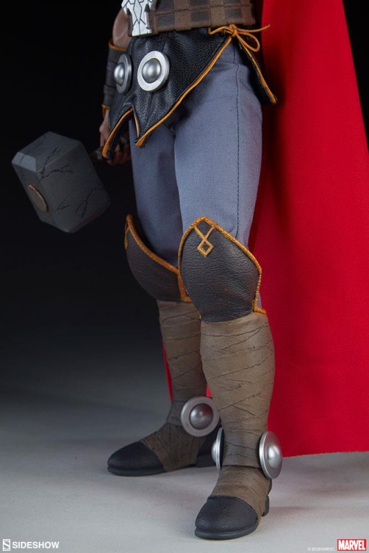 Sideshow Collectibles Thor Sixth Scale Figure