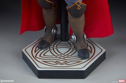 Sideshow Collectibles Thor Sixth Scale Figure - Thumbnail