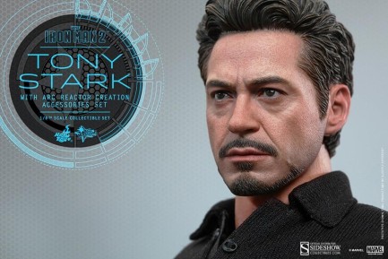 Tony Stark with Arc Reactor Creation Accessories Sixth Scale Figure - Thumbnail