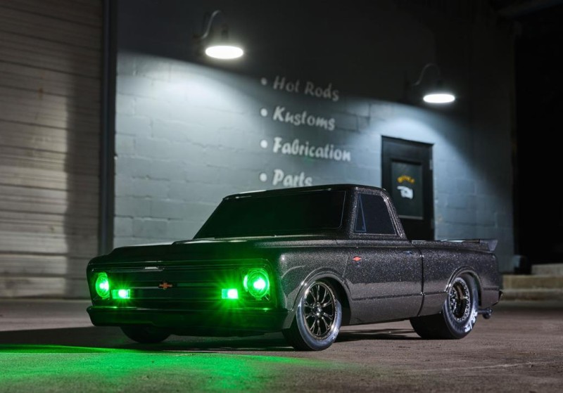 Traxxas Drag Slash 1/10 VXL Brushless 2WD RTR Truck w/TQi / 1967 Chevrolet C10 Body Elektrikli Model Araba Siyah