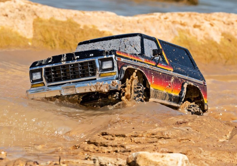 Traxxas TRX-4 1/10 Ford Bronco Trail Crawler 4X4 TQi w/ 79 Bronco Ranger XLT Elektrikli Rc Model Araba Sunset