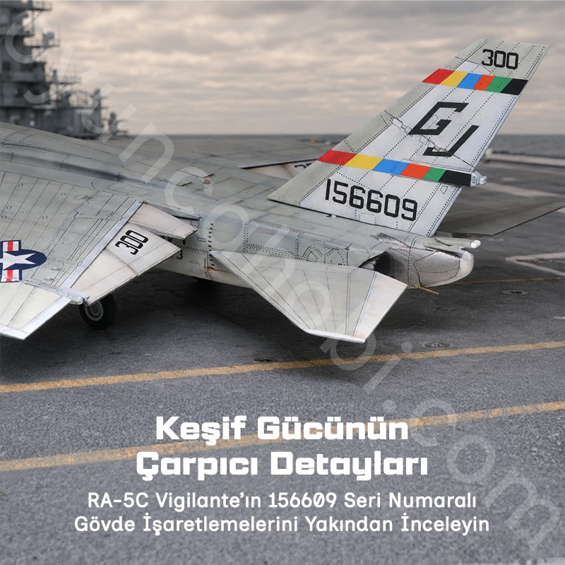 Trumpeter 01616 Aircraft- RA-5C Vigilante Maket Model Kit