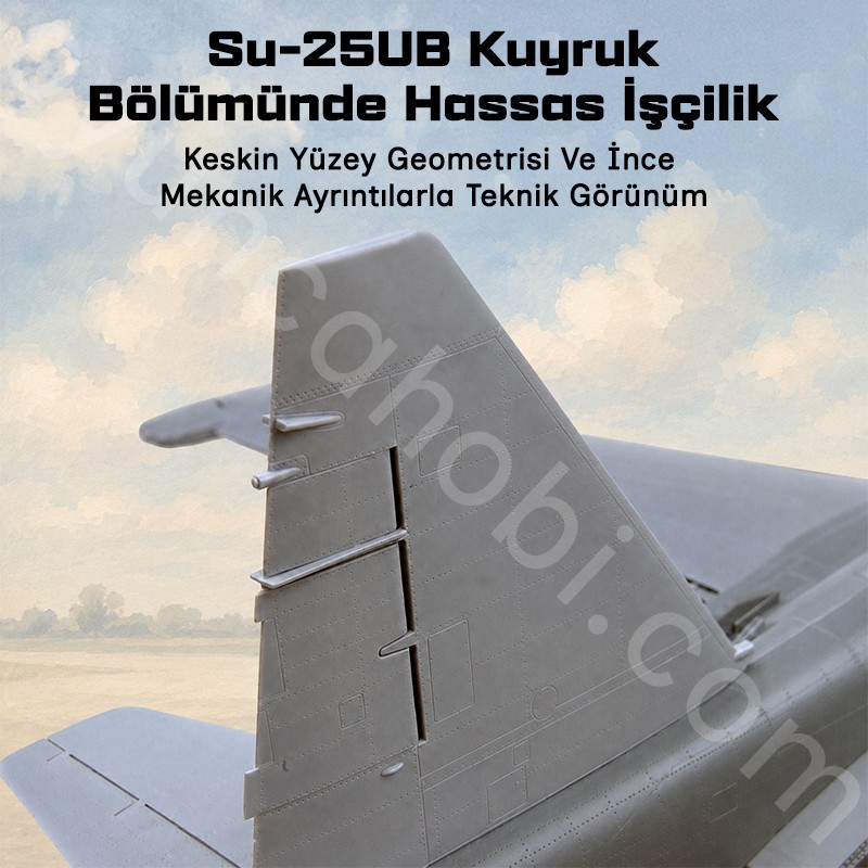 Trumpeter 02277 Su-25UB Frogfoot B Maket Model Kit