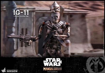 Hot Toys IG-11 Sixth Scale Figure 905332 - The Mandalorian - Television Masterpiece Series - Thumbnail