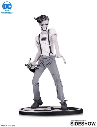 White Knight The Joker Batman: Black & White Sean Murphy Statue - Thumbnail