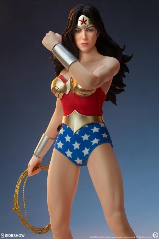 Sideshow Collectibles Wonder Woman Sixth Scale Figure