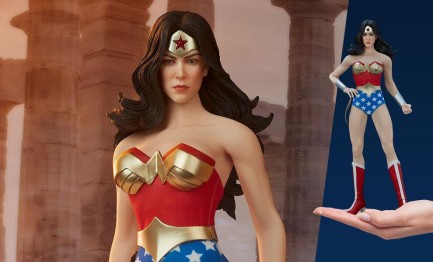 Sideshow Collectibles Wonder Woman Sixth Scale Figure - Thumbnail