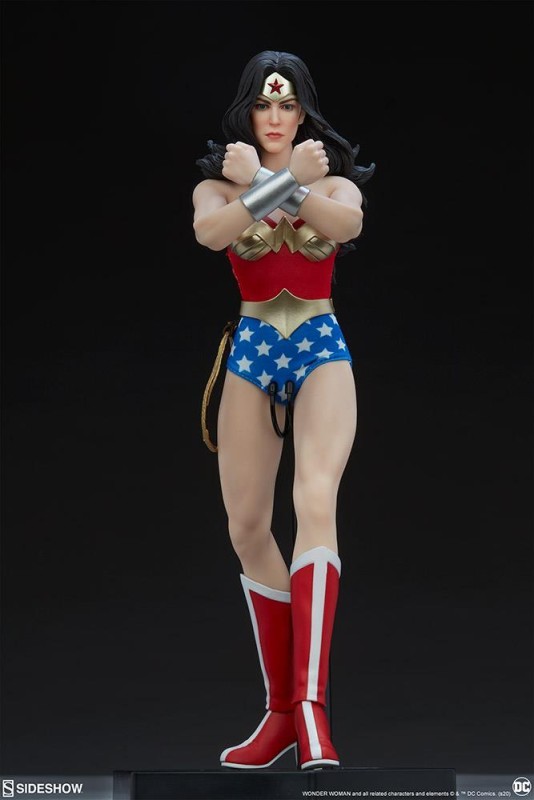 Wonder Woman Sixth Scale Figure