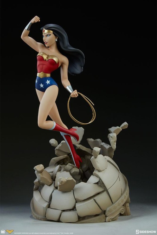 Wonder Woman Statue Animated Series Collection