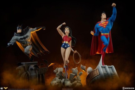 Wonder Woman Statue Animated Series Collection - Thumbnail