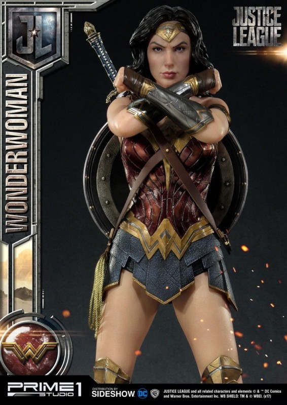 Wonder Woman Statue Justice League