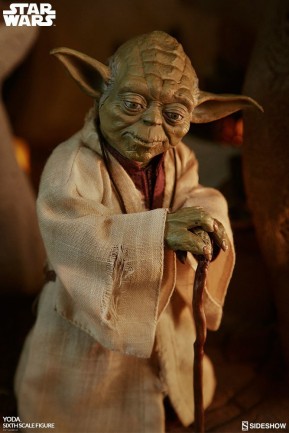 Yoda Sixth Scale Figure - Thumbnail